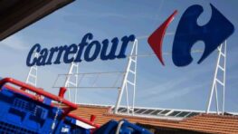 Carrefour frappe fort avec ce mobilier d'extérieur parfait pour recevoir tous ses proches !