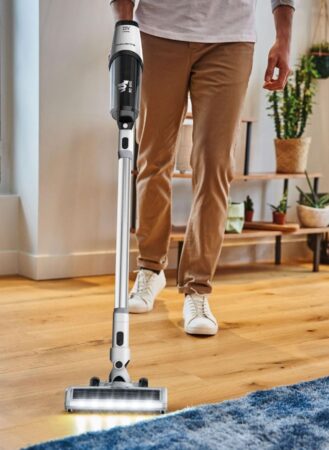 Carrefour : l'enseigne commercialise un aspirateur qui attrape tout sur son passage - article