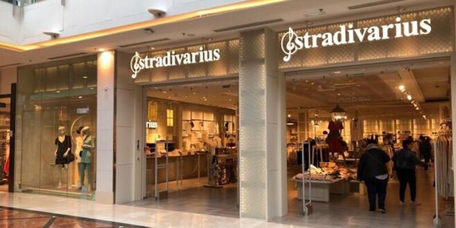 Stradivarius met le denim à l'honneur avec cette jupe tendance que vous allez adorer porter tout l'été