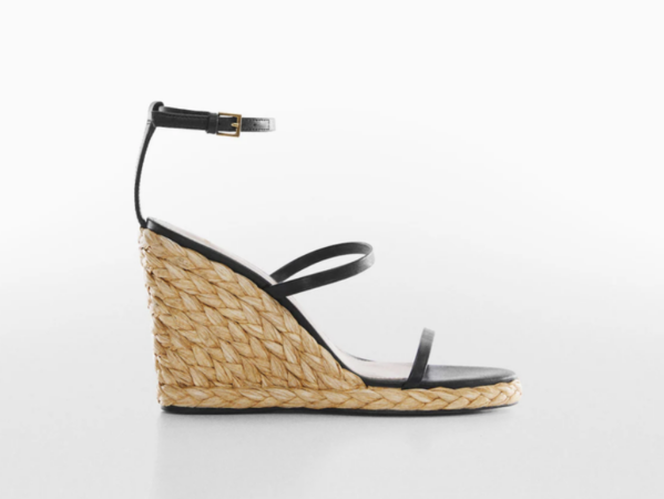 Cohue chez Mango pour ses sandales compensées à lanière idéales pour la saison