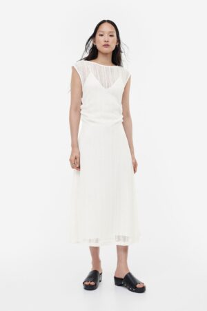 H&M adopte la tendance maille et dévoile sa nouvelle robe à crochet !
