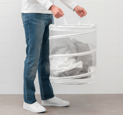 Ikea dévoile trois paniers pratiques à petits prix pour stocker son linge sale