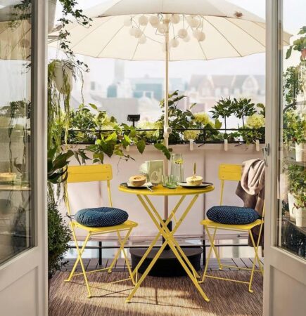 Ikea frappe très fort avec cette table idéale pour les petits balcons ou les terrasses !