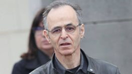 Jean-Jacques Goldman sa fille se fait détruire pour ses idées sur les réseaux sociaux !