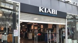 Kiabi cartonne et explose les ventes avec sa robe printanière à fleurs !