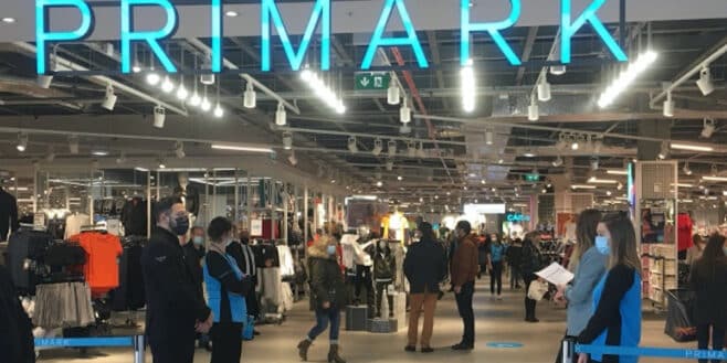 Primark lance la robe la plus glamour du printemps pour briller lors des soirées à prix mini !