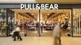 Pull and Bear lance un pantalon à empiècements unique très tendance et ultra comfy !