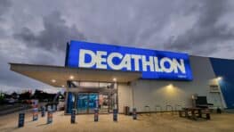 Ruée chez Decathlon avec ces chaussures très légères pour mettre vos pieds en valeur !