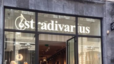 Ruée chez Stradivarius avec ce crop top en dentelle à prix mini pour être la plus séduisante !