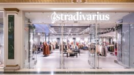 Stradivarius fait l'unanimité avec ce nouvel ensemble fleuri idéal pour être la plus stylée !