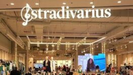 Stradivarius lance sa paire de sandales plates à lanières pour être à l'aise et élégantes au printemps !