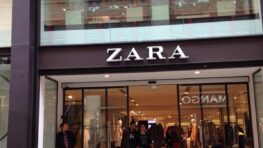 Zara: ce pantalon vert brodé esprit bohème est ultra canon, vous allez fondre pour cette pièce !