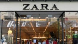 Zara lance une incroyable robe ajourée à moins de 50 euros qui va vous faire craquer !