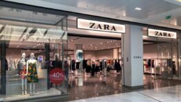 Zara: vous allez craquer pour cette nouvelle chemise blanche à moins de 30 euros !