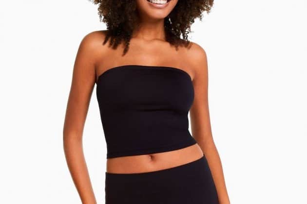 Bershka cartonne avec ce top intemporel et ultra tendance vos looks d'été à moins de 8 euros