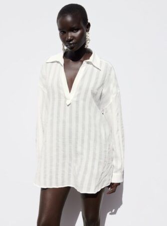 Zara fait fondre les fans de mode avec cette splendide chemise à rayures à prix canon