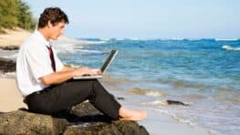 Alerte Job de rêve Gagne 30 000 euros sur 13 mois pour vivre et travailler sur un ile de l'Atlantique Sud !