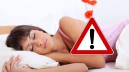 Alerte santé voici pourquoi dormir sur le côté droit est une très mauvaise chose !
