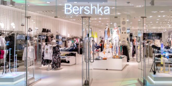 Bershka fait un carton avec sa nouvelle robe asymétrique signée Pepa Salazar !