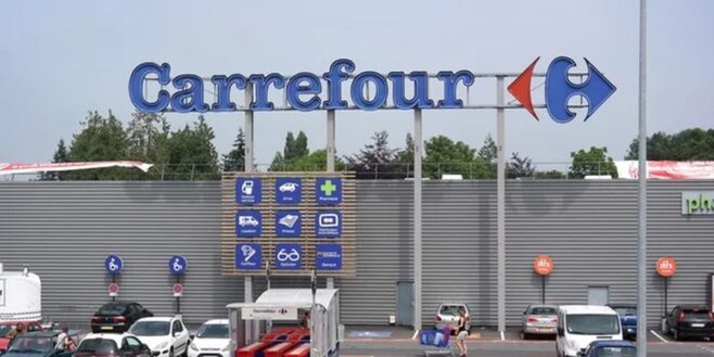 Carrefour cartonne avec cette étagère de salle de bain avec panier à linge intégré !