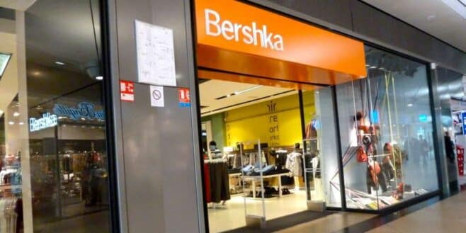 Cohue chez Bershka pour ce total look branché avec jupe et t-shirt ultra-original !