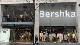 Cohue chez Bershka pour cet incroyable maillot de bain asymétrique bientôt en rupture partout !