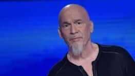 Florent Pagny malade du cancer et aperçu en train de fumer, il s'explique enfin !