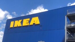 Ikea lance la parasol spécial terrasse ou balcon pour bien se protéger du soleil cet été !