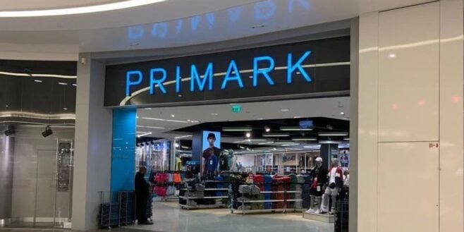 Primark frappe fort avec ses chaussures à talon super tendance et très confortable à moins de 20 euros !