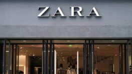 Zara cartonne avec ses sabots cloutés les plus stylés du printemps 2023 !