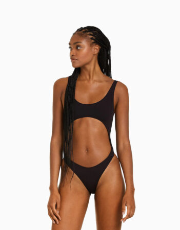 Cohue chez Bershka pour cet incroyable maillot de bain asymétrique bientôt en rupture partout