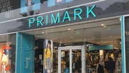 Cohue chez Primark pour ce superbe short color block en jean à seulement 15 euros