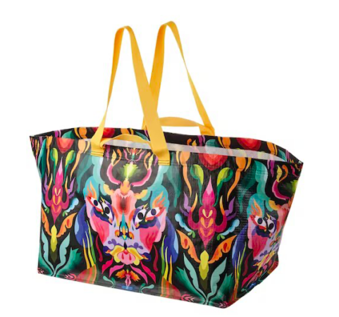 Ikea frappe fort avec son sac coloré pour faire du shopping à moins de 2 euros !
