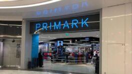 Primark cartonne avec cette robe super élégante parfaite pour tous vos événements cet été !