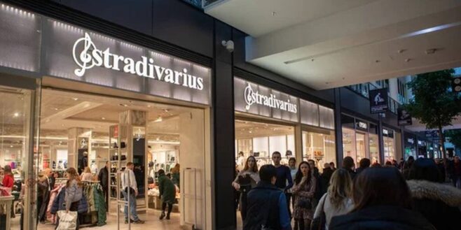 Stradivarius cartonne avec la robe asymétrique la plus likée sur Instagram !