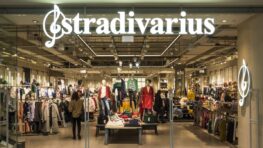 Stradivarius lance la robe de printemps qui s'adapte à toutes vos chaussures !