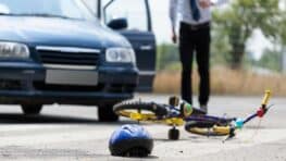 Tragédie lors d'une balade à vélo Une ado de 14 ans décède sous les yeux de ses frère !