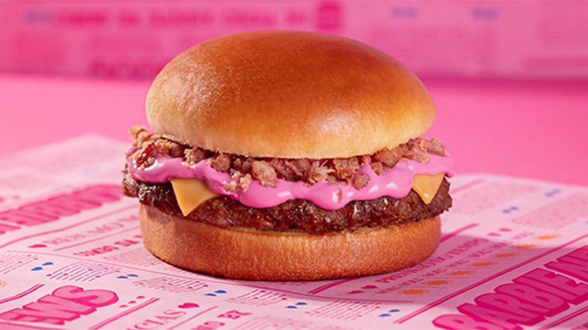 Burger King comemora lançamento do filme da Barbie e lança hambúrguer todo rosa!  -Quadro de texto