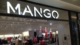 Cohue chez Mango avec sa robe la plus éblouissante pour l'été !