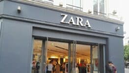 Cohue chez Zara pour sa veste blazer fluide rose parfaite pour cet été !