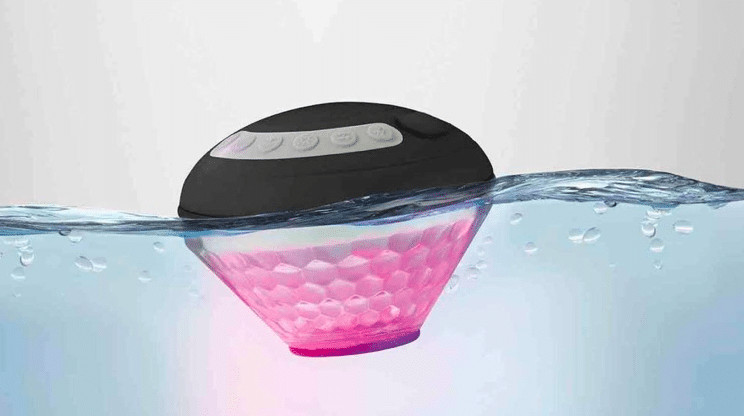 Lidl casse le prix de son incroyable enceinte lumineuse à mettre dans la piscine ou le bain !-article