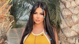 Maeva Ghennam pète les plombs et insulte un groupe d'hommes !