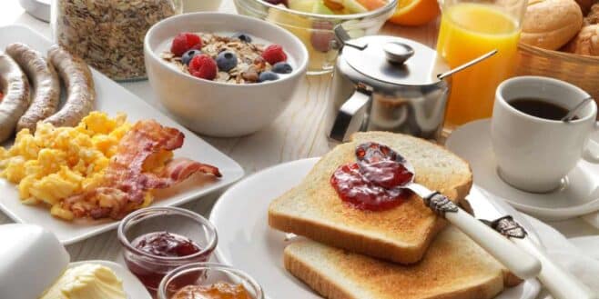 Petit déjeuner voici pourquoi vous devriez bannir le pain de mie et les biscottes le matin !