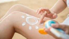 Voici la meilleure crème solaire de l'été pour bronzer et prendre soin de sa santé selon 60 millions de consommateurs !