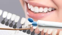 Voici le meilleur dentifrice du marché selon Yuka et il permet de gagner trois teintes !