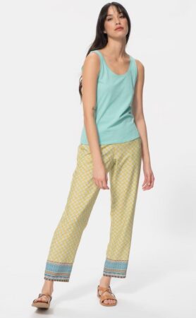 Cohue chez Carrefour pour ce pantalon effet ventre plat disponible en 4 couleurs pour tous vos looks d'été