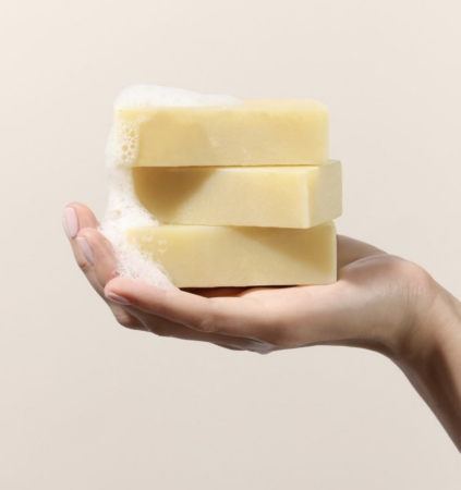 Ce savon reçoit la note de 100/100 sur Yuka et ne contient que 6 ingrédients !