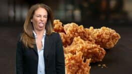 Elle achète des Hot Wings KFC et fait une horrible découverte, c'est dégoutant !