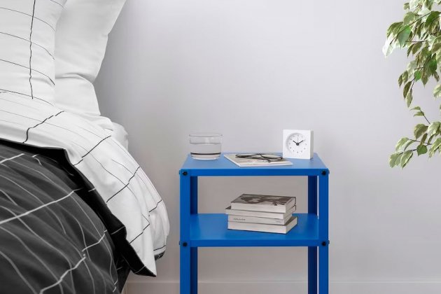 Ikea dévoile sa nouvelle table de chevet pratique et colorée !