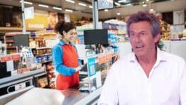 Jean-Luc Reichmann cette situation hallucinante à la caisse d'un Leclerc à cause de sa tache sur le nez (vidéo)